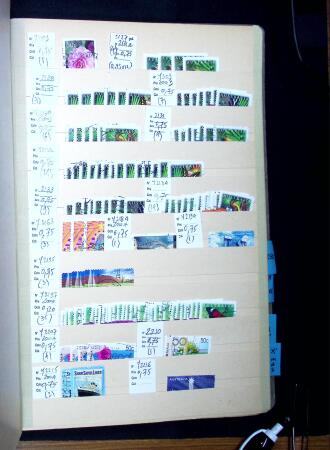 1872-2011 Un albume de stock avec beaucoup de timbres