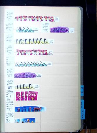 1872-2011 Un albume de stock avec beaucoup de timbres