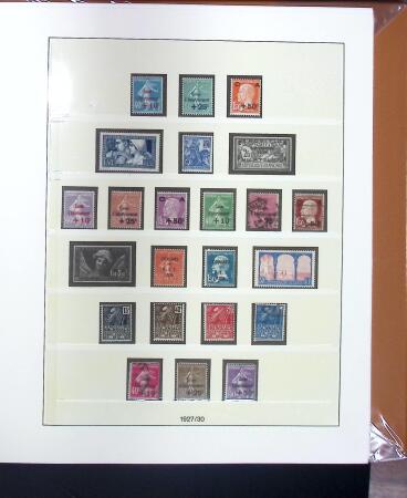 1849-1971 Collection en 3 albums en neufs et en oblitérés