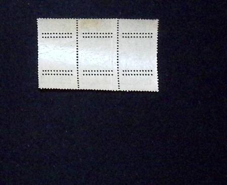 1947-1949 Petit feuillet contenant un ensemble de blocs