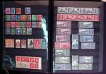 1940-45 Collection sur le Maréchal Pétain avec timbres