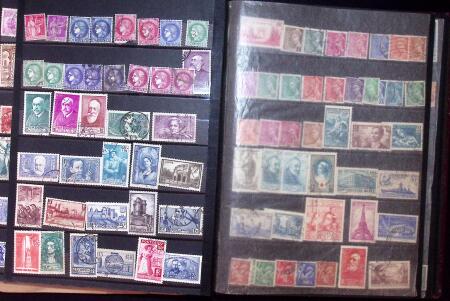 1852-1982 Collection d'oblitérés et stock en 3 classeurs,