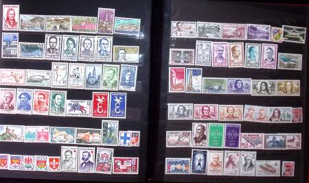 1852-1982 Collection d'oblitérés et stock en 3 classeurs,