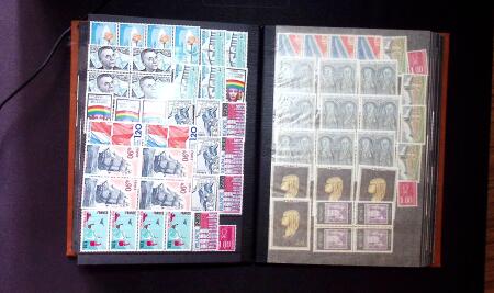 1852-1982 Collection d'oblitérés et stock en 3 classeurs,