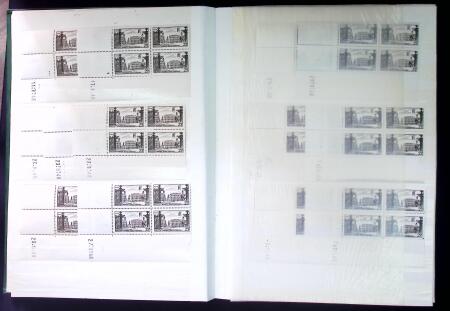 1947-48 Collection sur la thématique de la Place