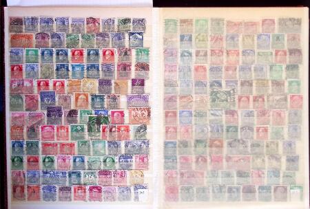 1900-40, Lot of almost 4000 PERFINS from a range of