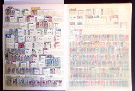 1900-40, Lot of almost 4000 PERFINS from a range of