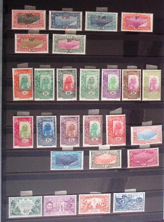 1894-1966, Collection principalement neuve en un album,