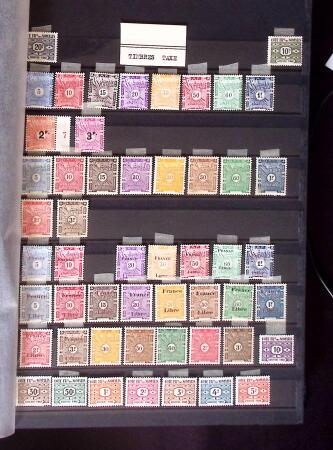1894-1966, Collection principalement neuve en un album,