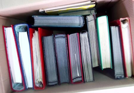 1860-2000, Small mixed lot in 12 albums and stockbooks