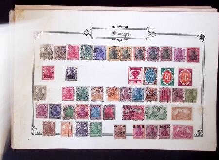 1852-1980 All World Collection in 31 albums and stockbooks,