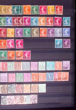 plus Monaco 1940-88 neuf en 2 classeurs