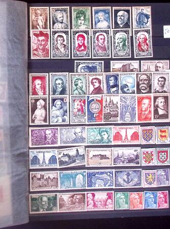 plus Monaco 1940-88 neuf en 2 classeurs