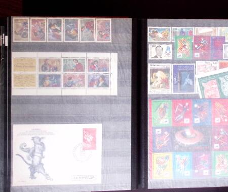 plus Monaco 1940-88 neuf en 2 classeurs