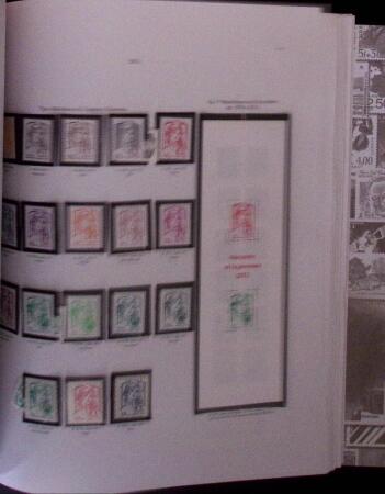 1860-2014, Collection de France en huit albums et classeurs,
