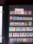 1880-1990, Small lot of foreign in 4 large stockbooks,