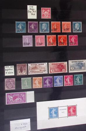 1900-95, Belle collection de France en neuf classeurs,