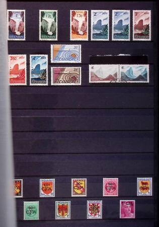Collection de neuf sans charnière, entre le n° 17