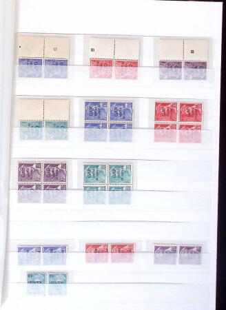 1940-45, LIBÉRATION: Très beau lot en quatre classeurs,