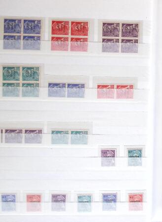 1940-45, LIBÉRATION: Très beau lot en quatre classeurs,
