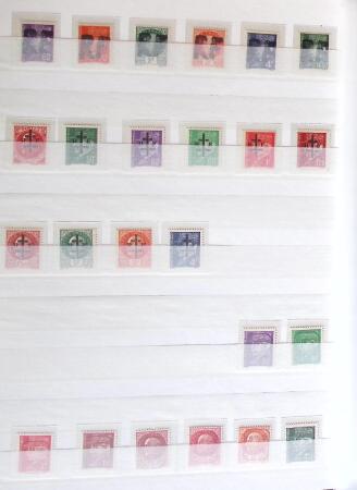 1940-45, LIBÉRATION: Très beau lot en quatre classeurs,