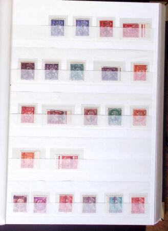 1940-45, LIBÉRATION: Très beau lot en quatre classeurs,