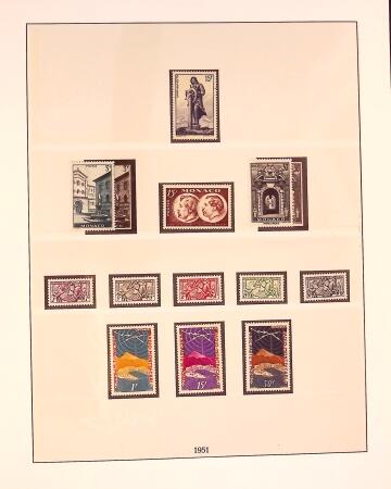 Collection timbres neuf de Monaco en 5 albums