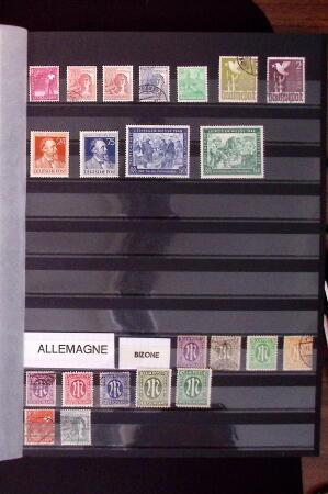 1880-2001 All-world collection in 54 albums and stockbooks