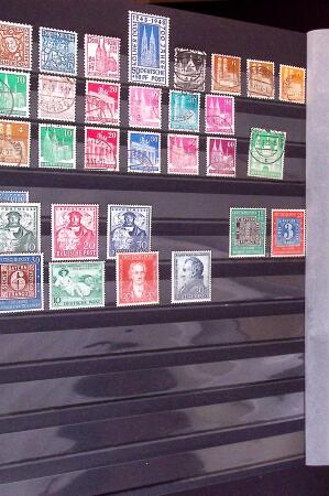 1880-2001 All-world collection in 54 albums and stockbooks