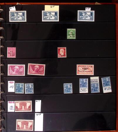 1849-2010 Collection en 14 albums et 2 boites avec