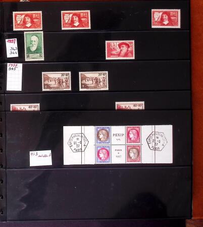 1849-2010 Collection en 14 albums et 2 boites avec