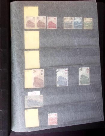 1849-2010 Collection en 14 albums et 2 boites avec
