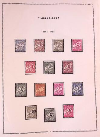 Collection de timbres d'Algérie en 1 album, MADAGASCAR