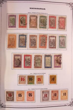 Collection de timbres d'Algérie en 1 album, MADAGASCAR