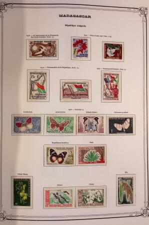 Collection de timbres d'Algérie en 1 album, MADAGASCAR
