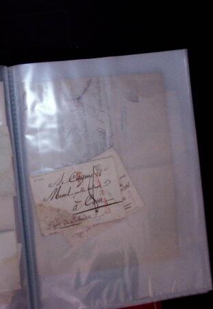 1646-1850 Ensemble classé en une boite , 1 gros classeur,