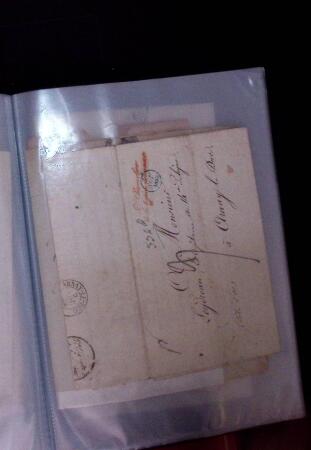 1646-1850 Ensemble classé en une boite , 1 gros classeur,