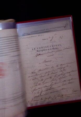 1646-1850 Ensemble classé en une boite , 1 gros classeur,