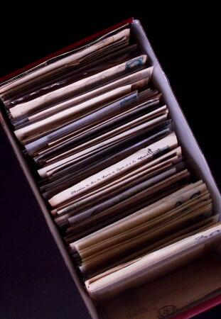 1852-1870 un classeur contenant une partie de lettres