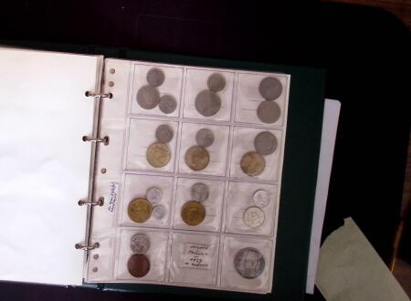 Pieces 200-1999 Collection de pièces et billets en