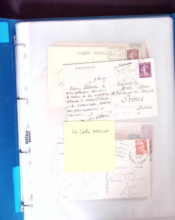 1911-1970 2 classeurs réunissant les différentes