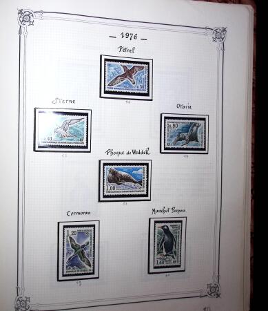 1948-1977 Jolie petite collection avec des timbres
