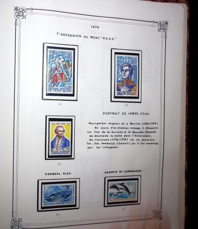 1948-1977 Jolie petite collection avec des timbres