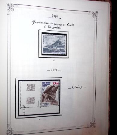 1948-1977 Jolie petite collection avec des timbres