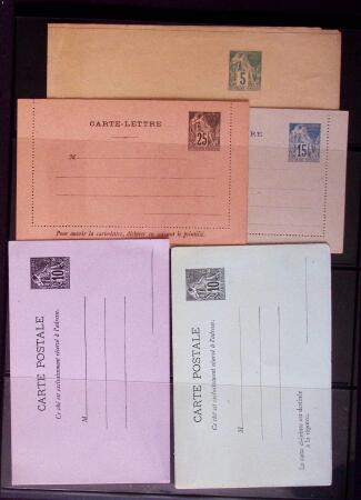 ENTIERS POSTAUX : 9 différents dont 5 bandes-journaux