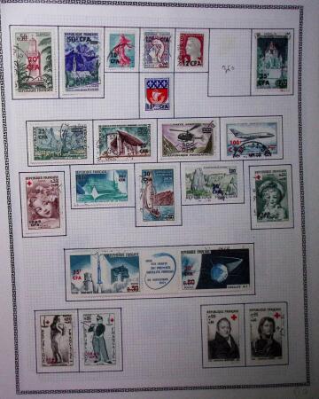 CFA Collection sur page, quasi complète en Poste +