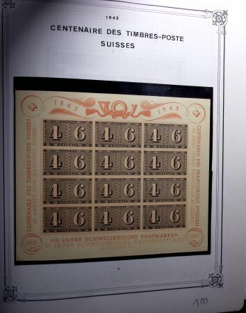 1862-1977 2 albums avec de bons timbres comme 150**,