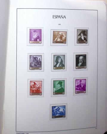 1944-1975 Mostly mint never hinged balanced stock of
