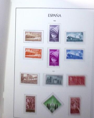 1944-1975 Mostly mint never hinged balanced stock of
