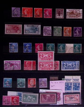 1849-1994 Collection de neufs et d'obl. en 2 classeurs,
